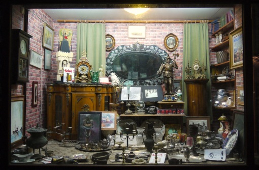 The antique shop window in Str. Lapusneanu, Iasi, in the evening